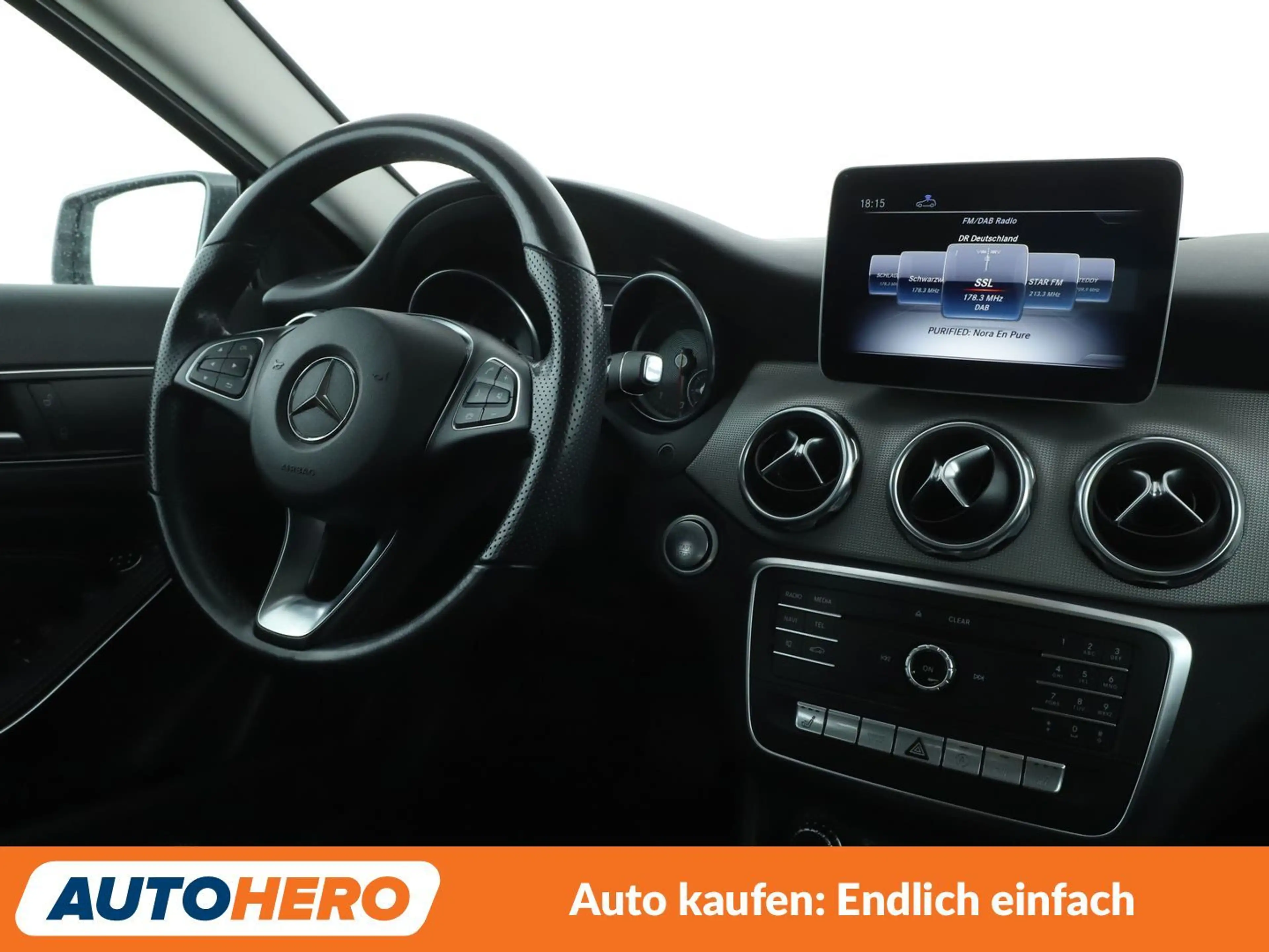 Mercedes-Benz GLA 200 Urban Aut.*LED*TEMPO*PDC*SHZ*KLIMA*GARANTIE* — photo 13