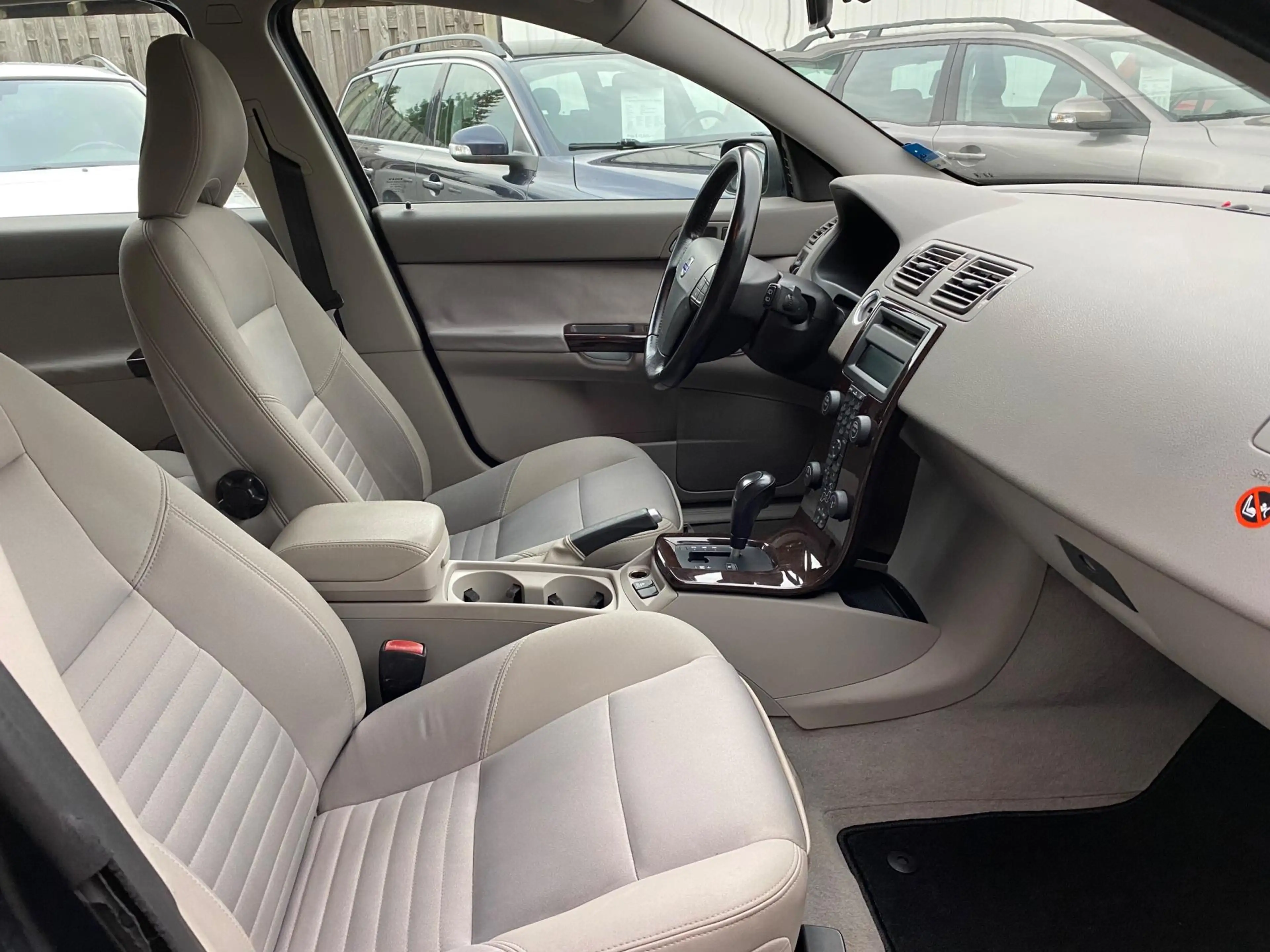 Volvo V50 2.4 Kinetic Automaat / Youngtimer — photo 7