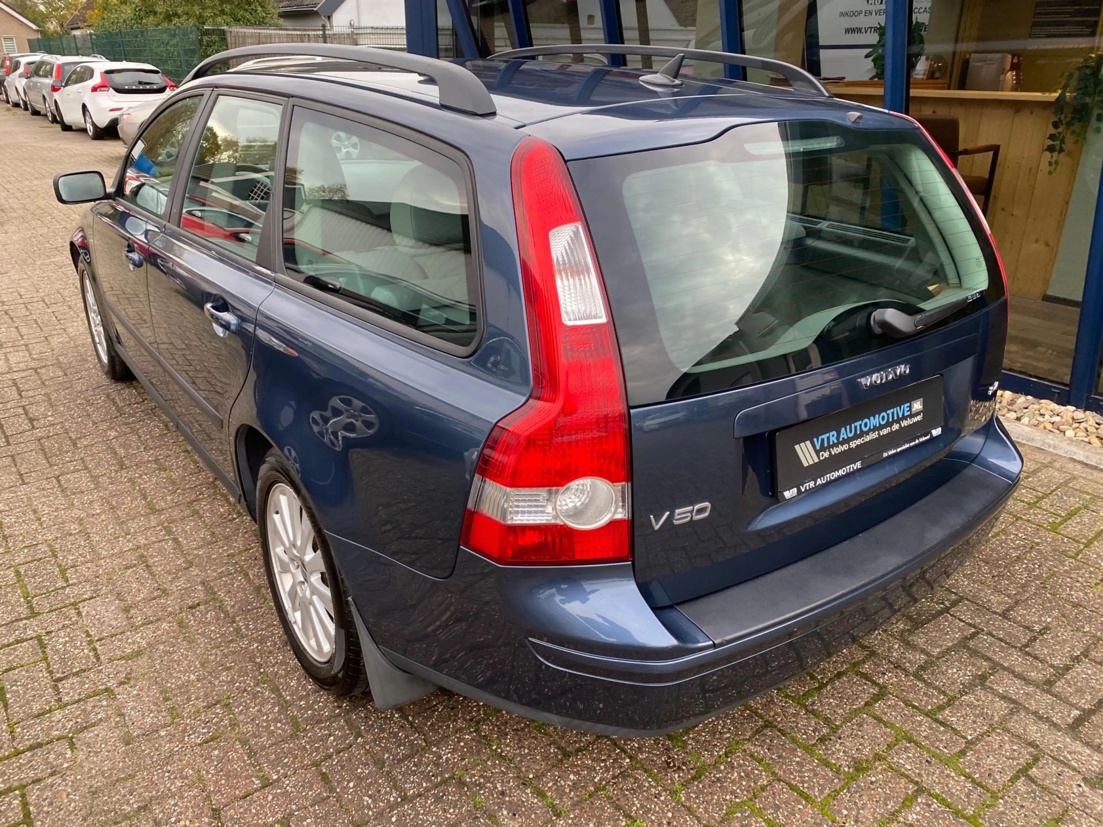 Volvo V50 2.4 Kinetic Automaat / Youngtimer — photo 2