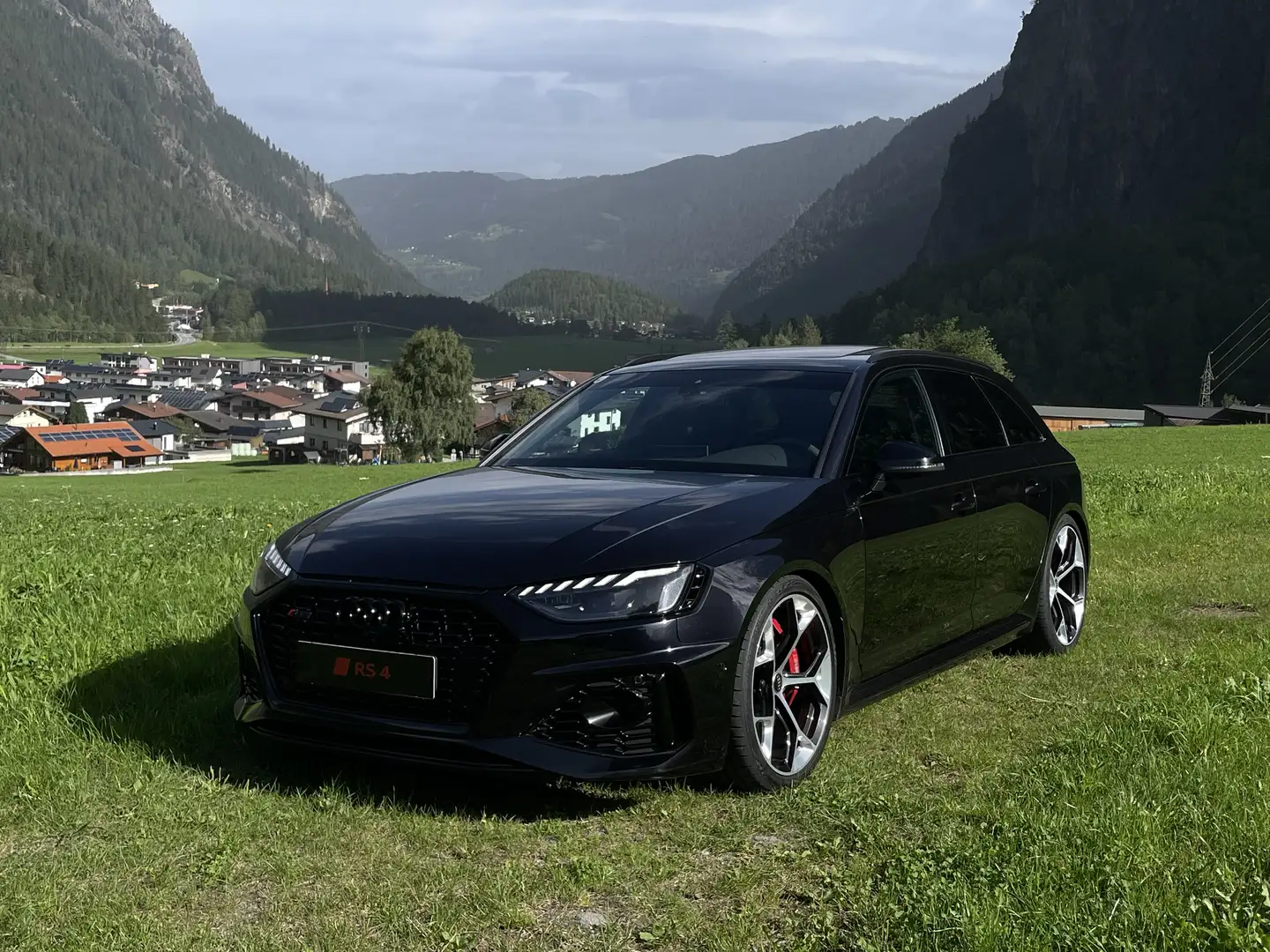 Audi RS4 RS4 Avant TFSI Tiptronic Schwarz - 2