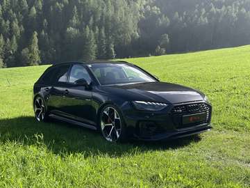 RS4 Avant TFSI Tiptronic