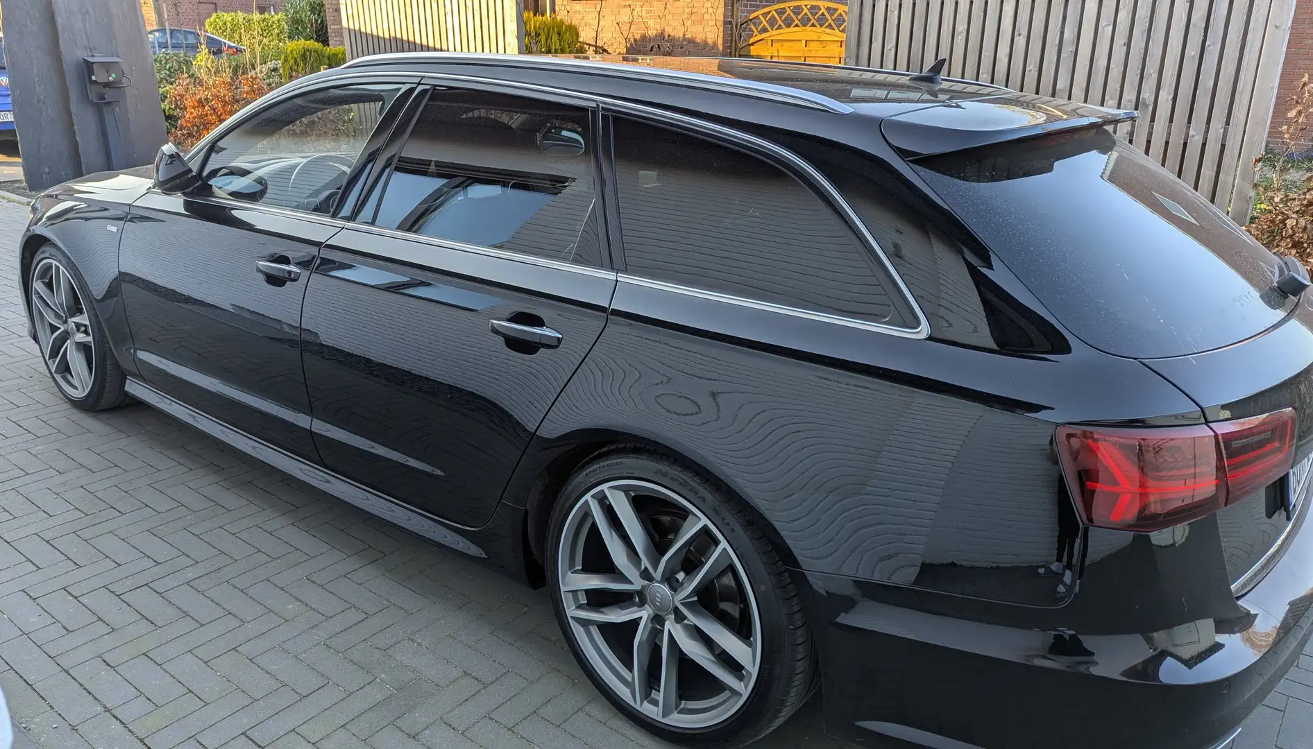 Audi A6 A6 Avant 3.0 TDI quattro S tronic Avant Schwarz - 1