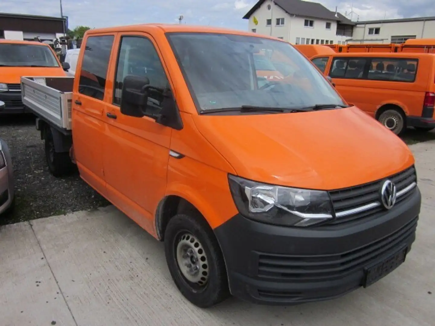 Volkswagen T6 Transporter Pritsche Doppelkabine lang, Klima, Kunstledersitze Orange - 2
