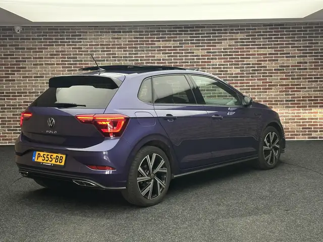 Volkswagen Polo view 2