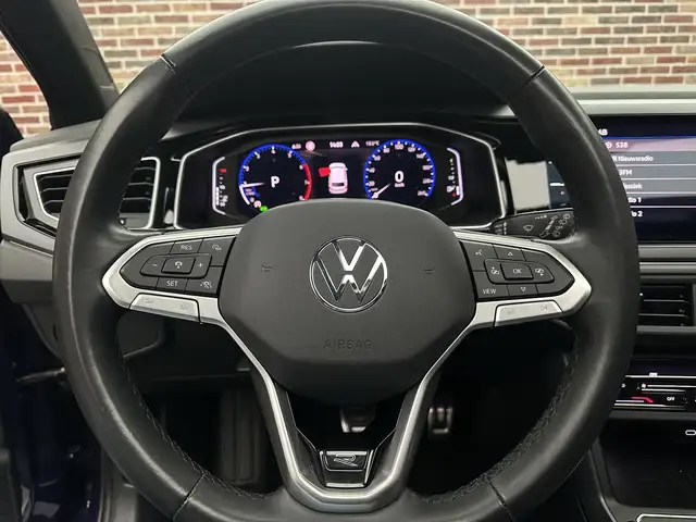 Volkswagen Polo view 10