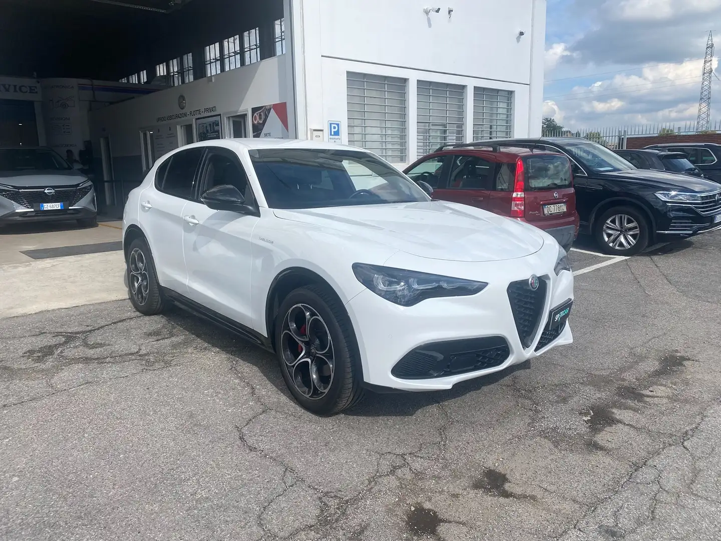 Alfa Romeo Stelvio Stelvio 2.2 t Sprint Q4 190cv auto Bianco - 1