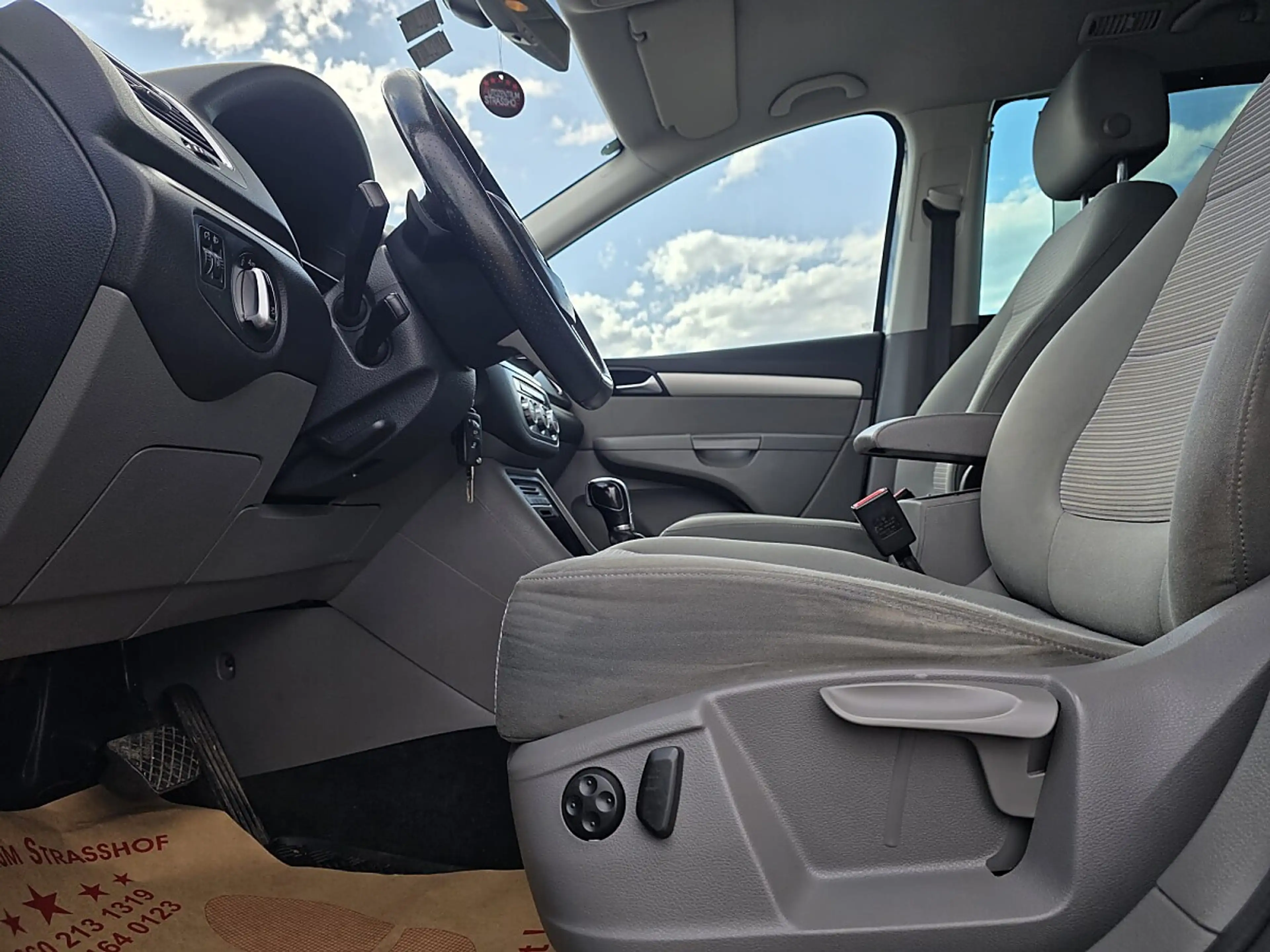 SEAT Alhambra Reference 2,0 TDI CR DPF DSG **7 Sitze** — photo 6
