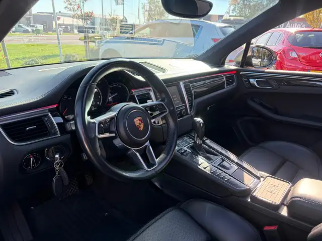 Porsche Macan view 7