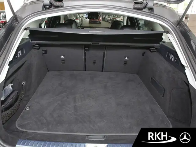 Mercedes-Benz E-Class view 15