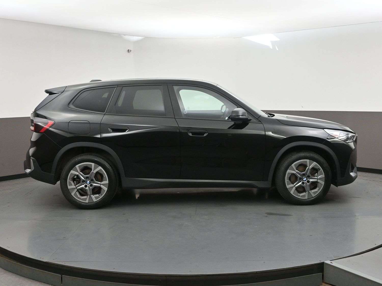 2025 BMW X1 XDRIVE28i AWD Sunroof, Heated Front Seats, CarPlay thumb 36