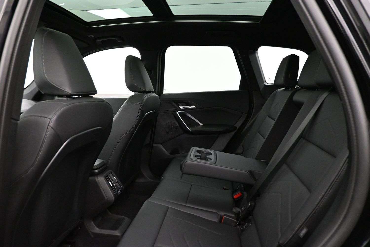 2025 BMW X1 XDRIVE28i AWD Sunroof, Heated Front Seats, CarPlay thumb 21