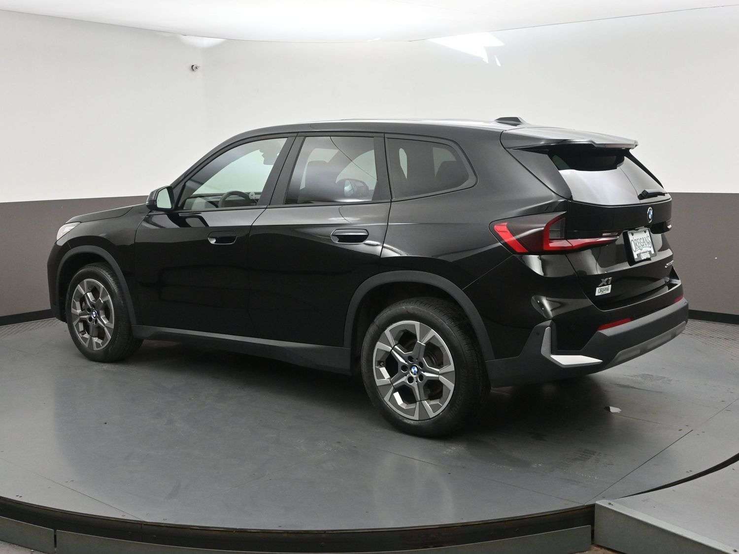 2025 BMW X1 XDRIVE28i AWD Sunroof, Heated Front Seats, CarPlay thumb 33