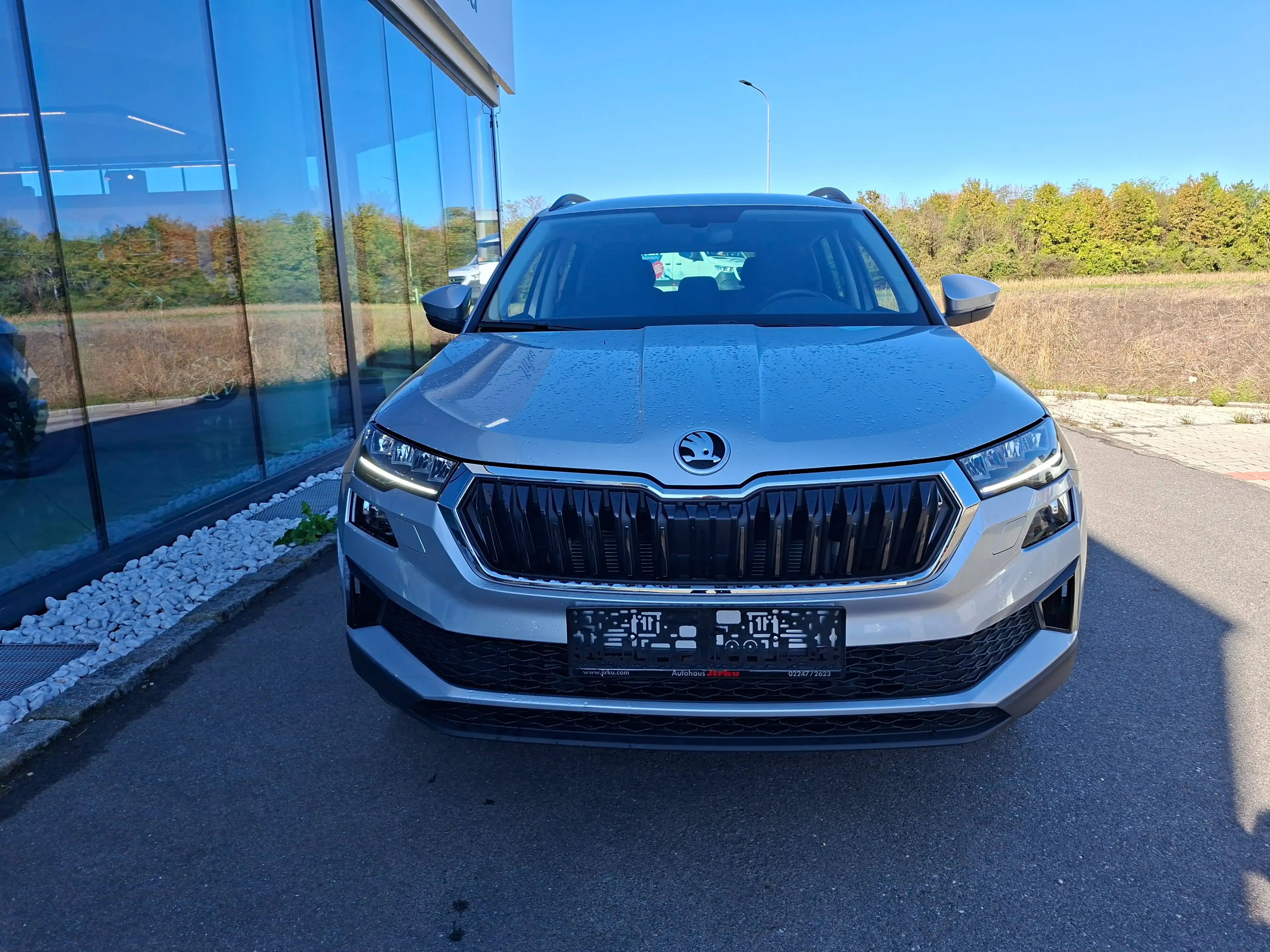 Skoda Karoq 1,0 TSI Ambition — photo 3