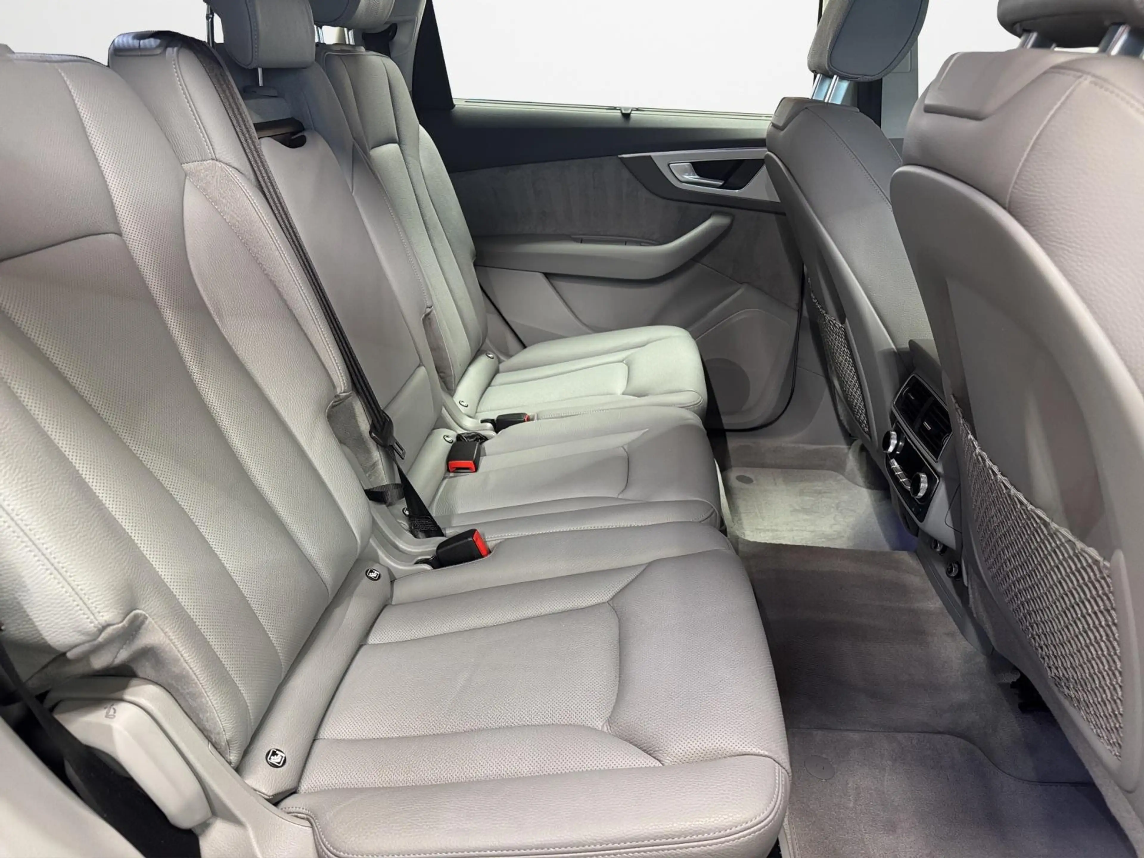 Audi Q7 45, 3.0 TDI quattro AHK,SHZ&BEL., dig.Cockpit — photo 8