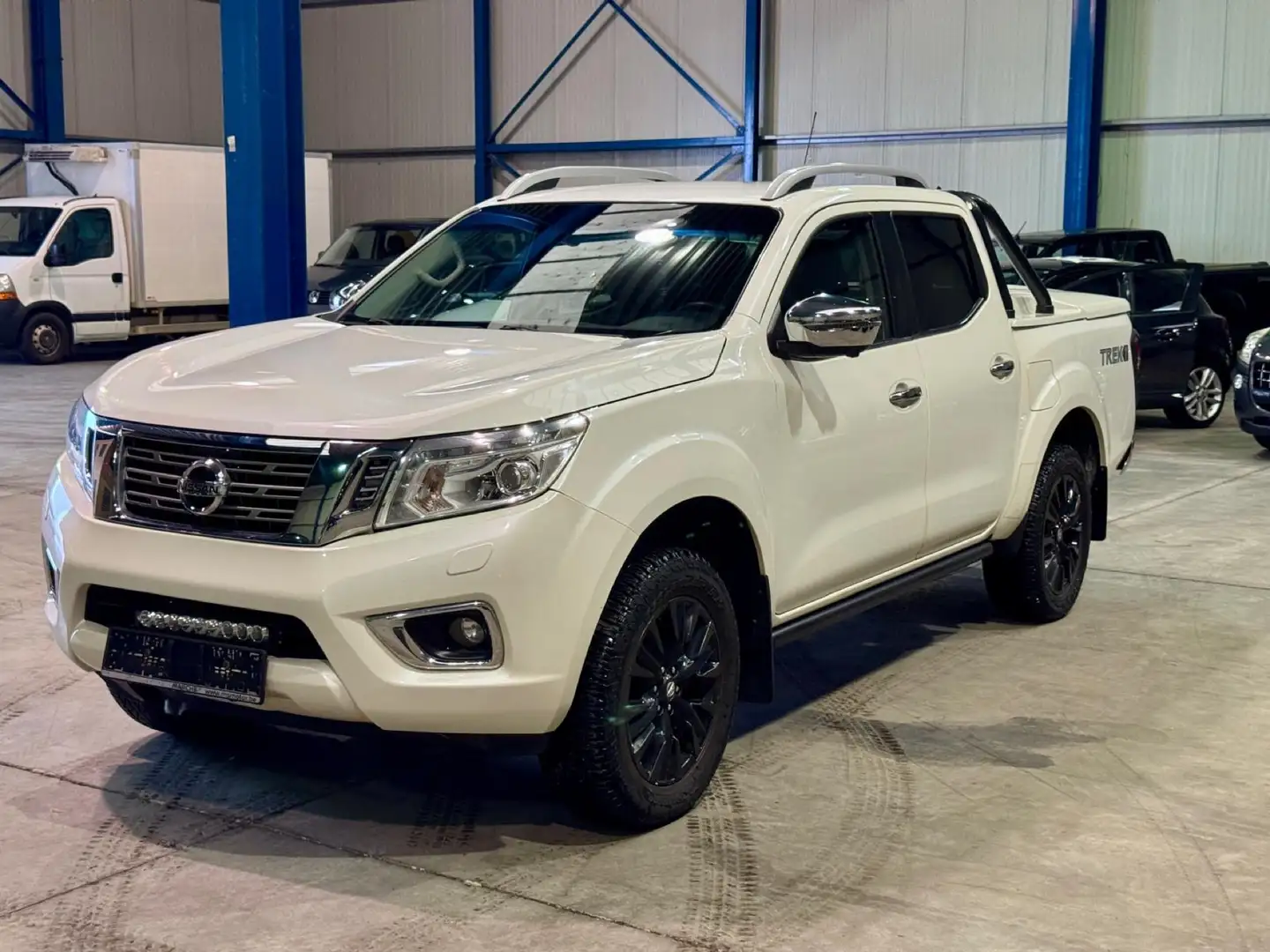Nissan Navara - 1