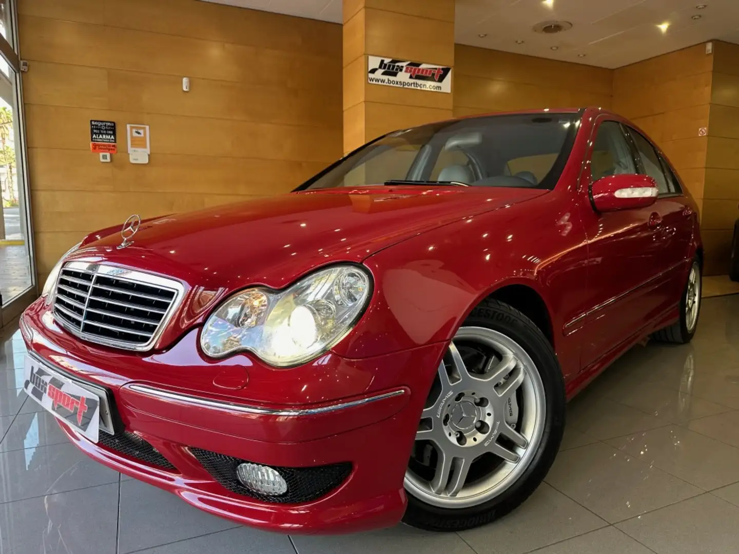 Mercedes-Benz C 30 AMG CDI Rojo - 1