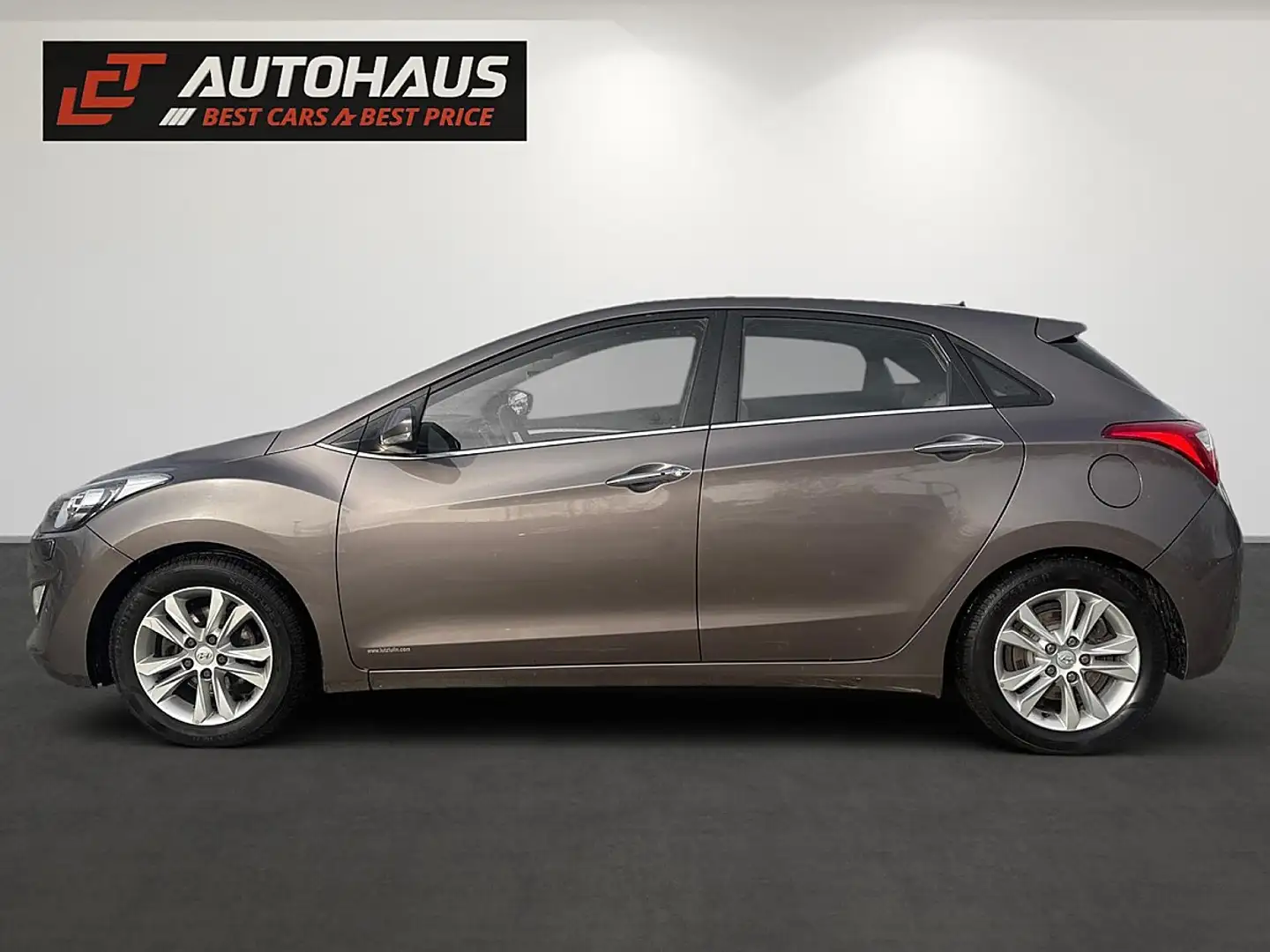 Hyundai i30 1,6 GDH | GEPFLEGTER ZUSTAND |GUTE AUSSTATTUNG | Braun - 2