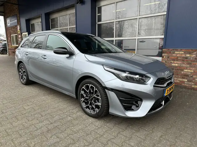 Kia Ceed view 5