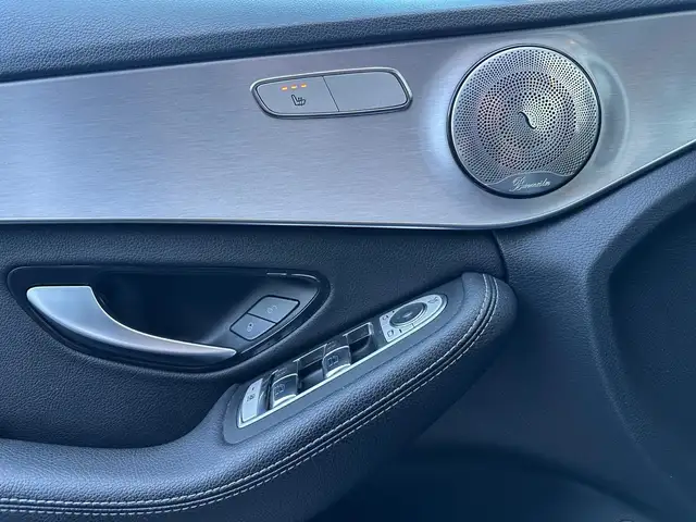 Mercedes-Benz C-Class view 15