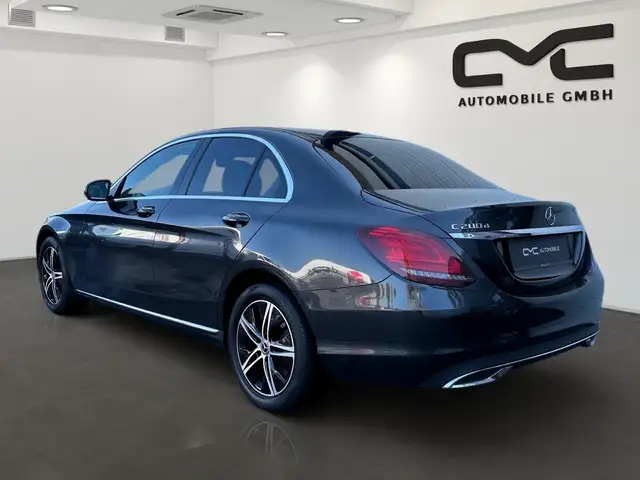 Mercedes-Benz C-Class view 4