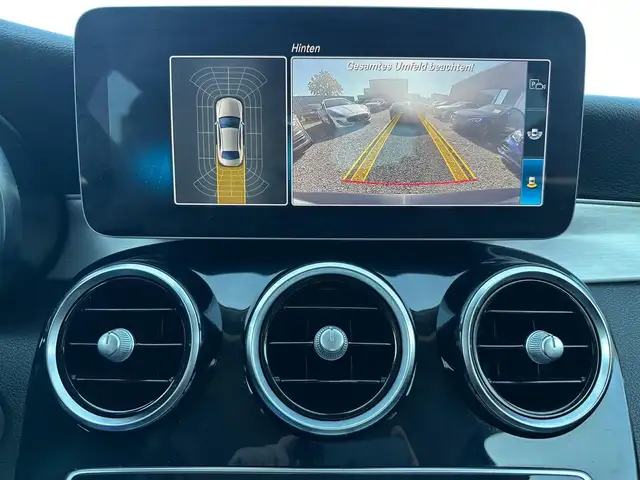 Mercedes-Benz C-Class view 13