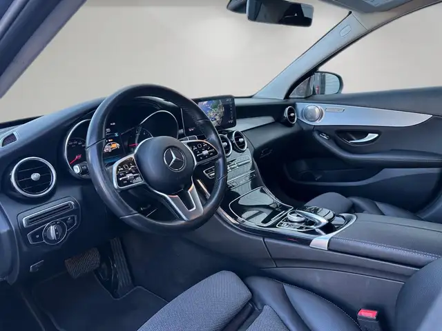 Mercedes-Benz C-Class view 9