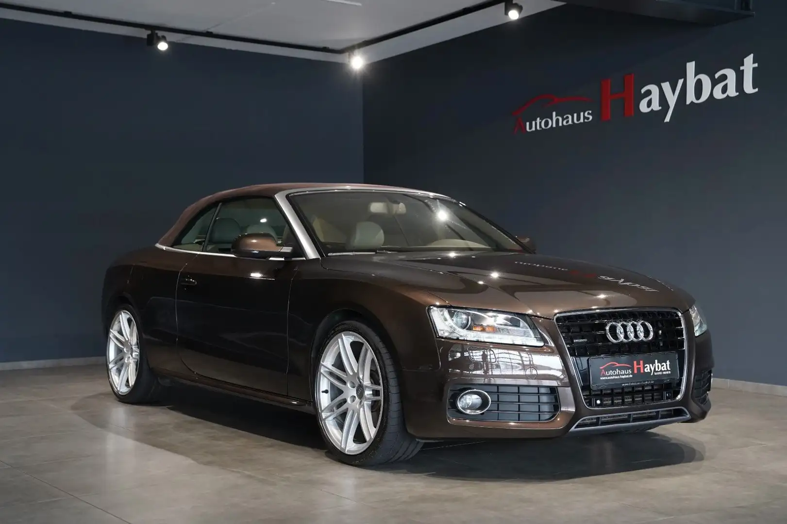 Audi A5 Cabrio 3.0TDI S-LINE qu Navi+ Xen Kamera B&O Brun - 2