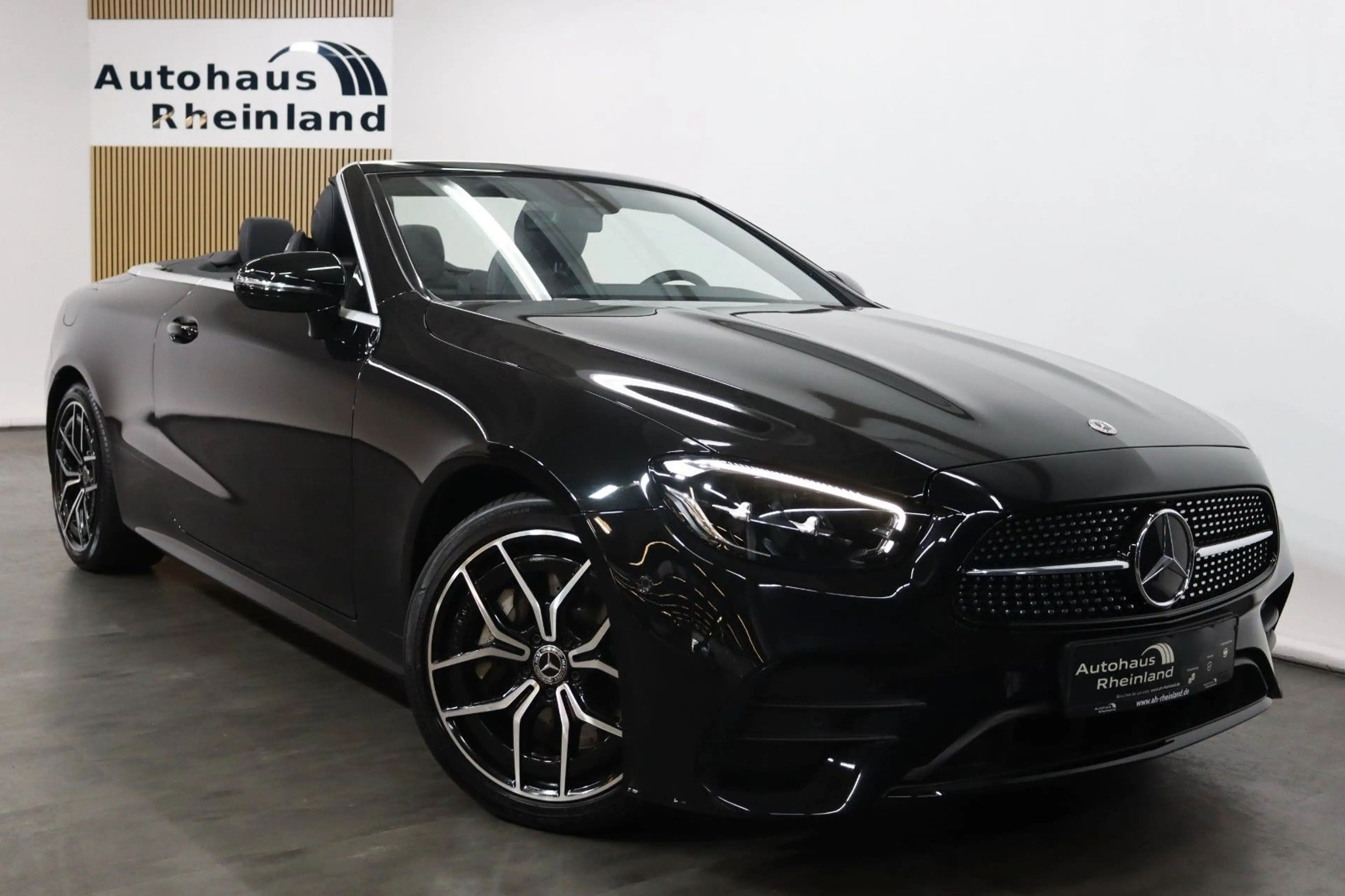 Mercedes-Benz E 450 E450 Cabrio 4Matic AMG*WIDESCREEN*KAMERA*LEDER* — photo 2