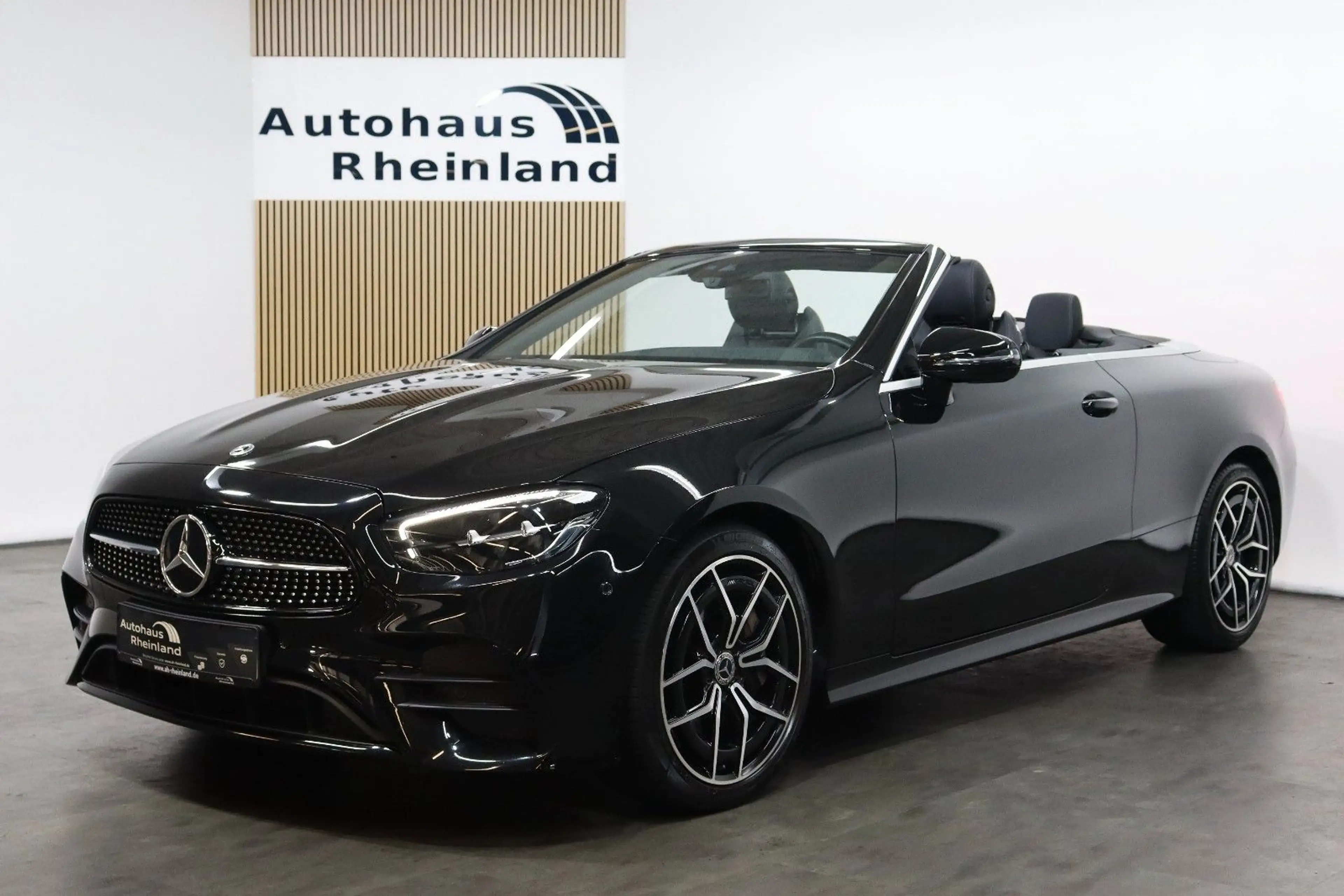 Mercedes-Benz E 450 E450 Cabrio 4Matic AMG*WIDESCREEN*KAMERA*LEDER* — photo 4
