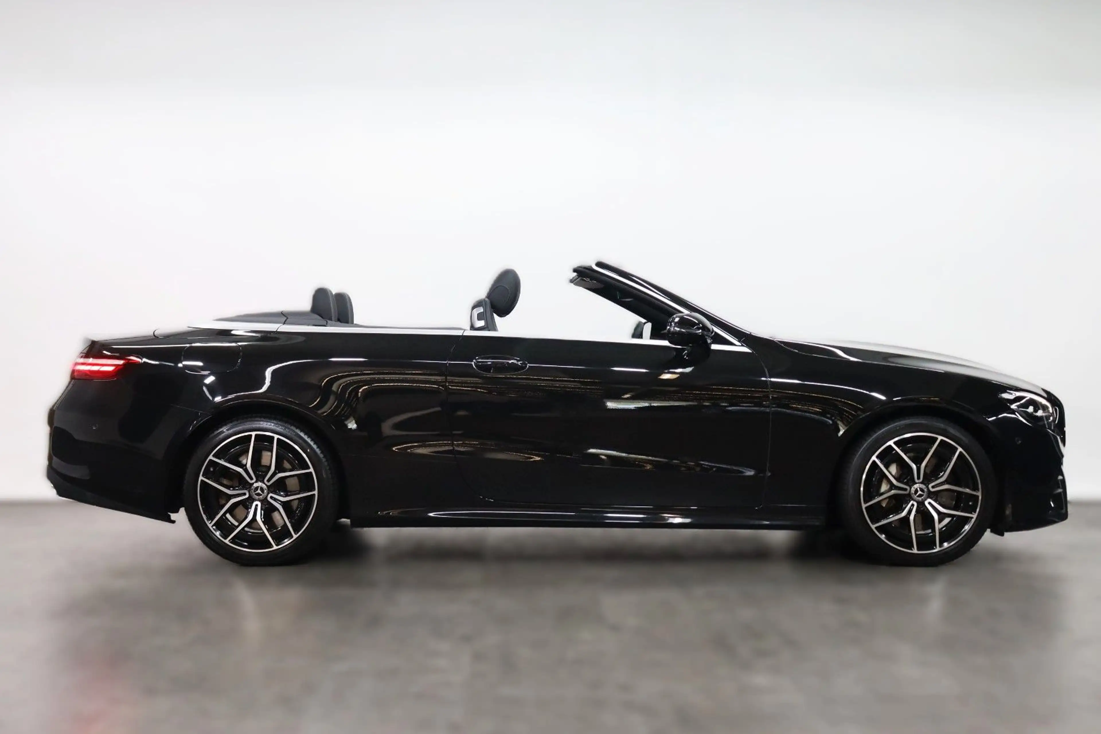 Mercedes-Benz E 450 E450 Cabrio 4Matic AMG*WIDESCREEN*KAMERA*LEDER* — photo 12