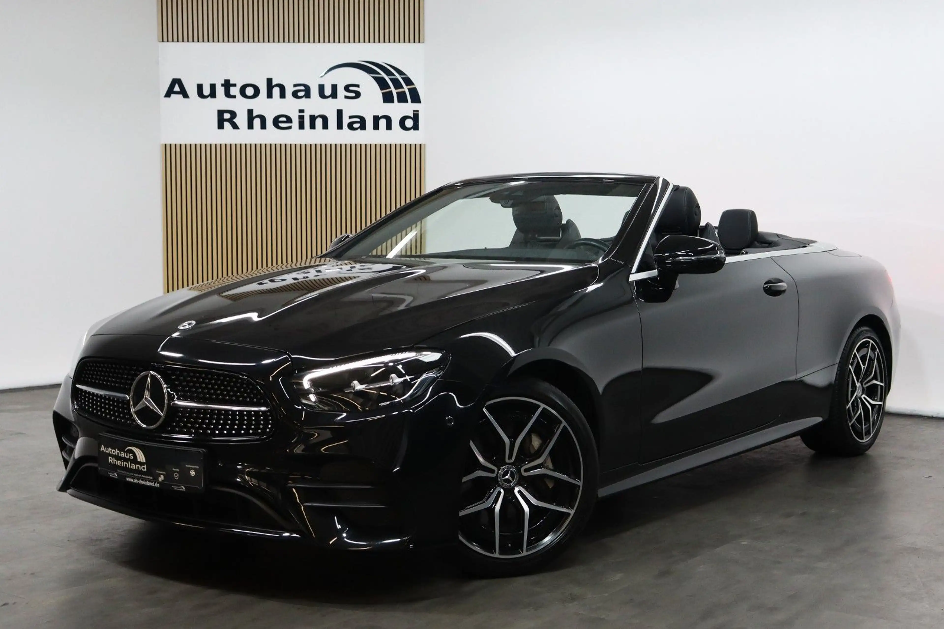 Mercedes-Benz E 450 E450 Cabrio 4Matic AMG*WIDESCREEN*KAMERA*LEDER*