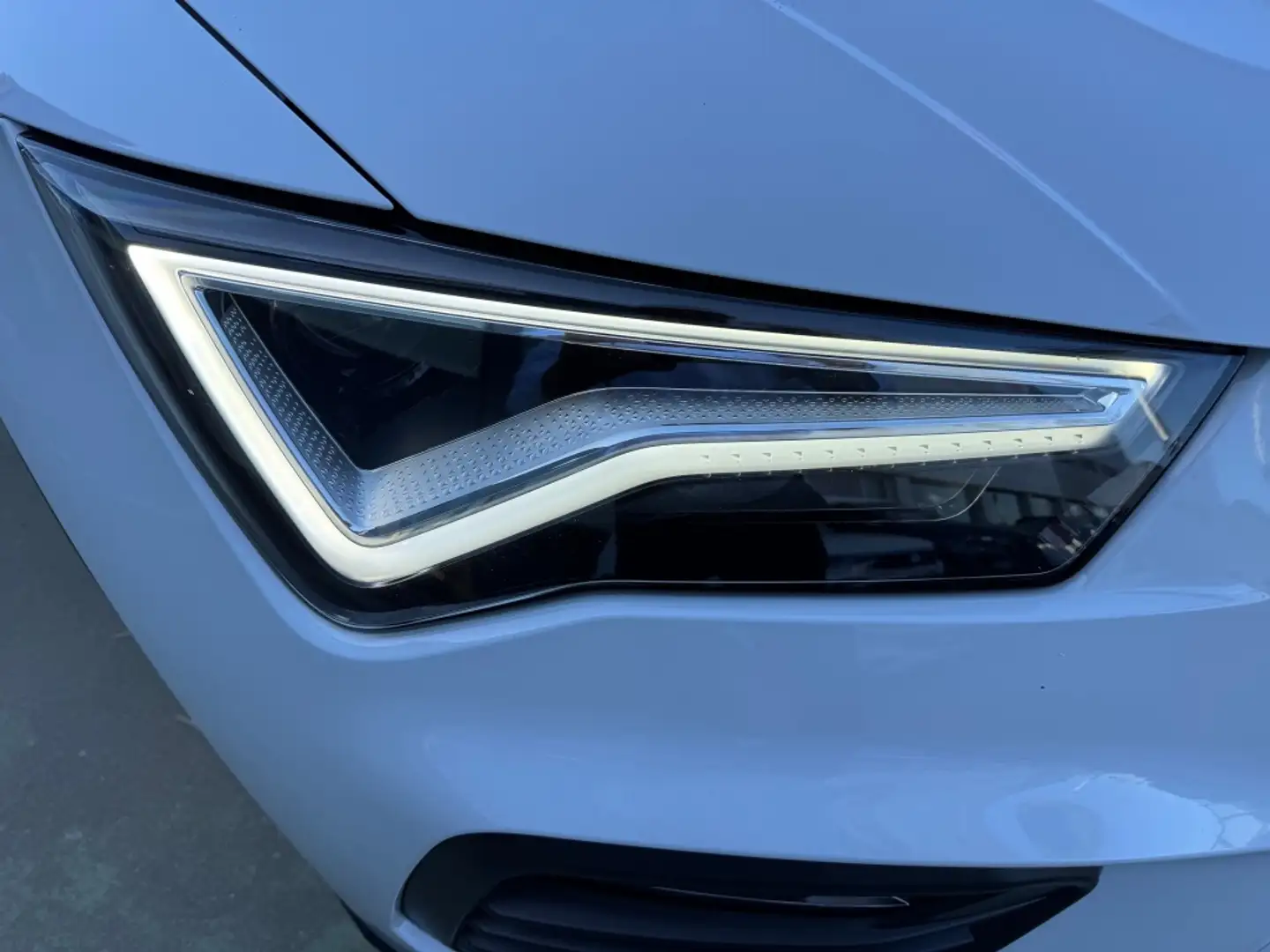 SEAT Ateca 1.5 EcoTSI S&S X-Perience XM Blanco - 2