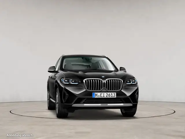BMW X3 view 12