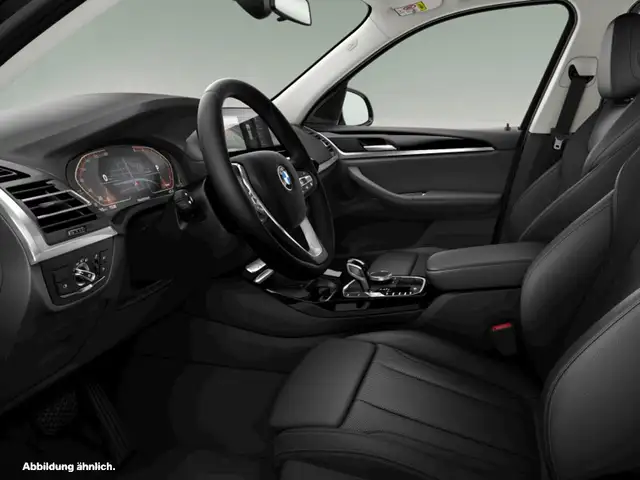 BMW X3 view 5