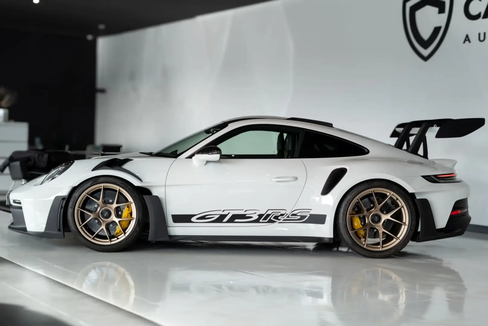 Porsche 992 GT3 RS Weiß - 2