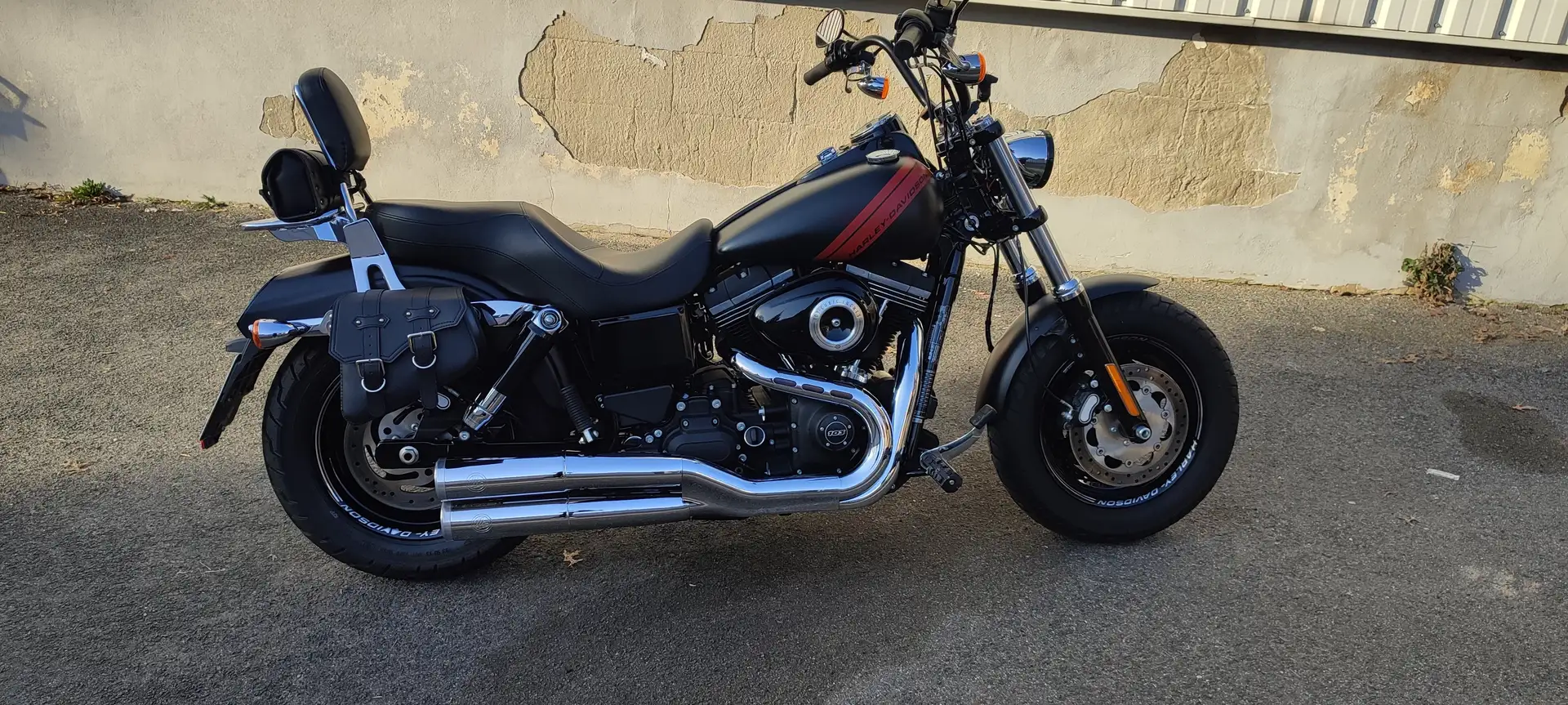 Harley-Davidson Fat Bob Negru - 1