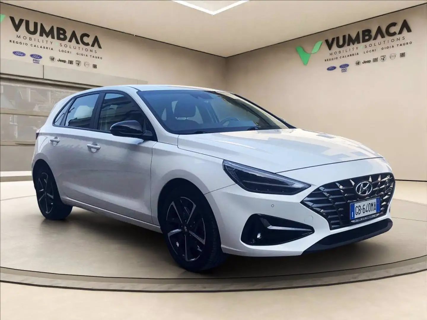 Hyundai i30 1.6 crdi 48V Prime 136cv Alb - 1