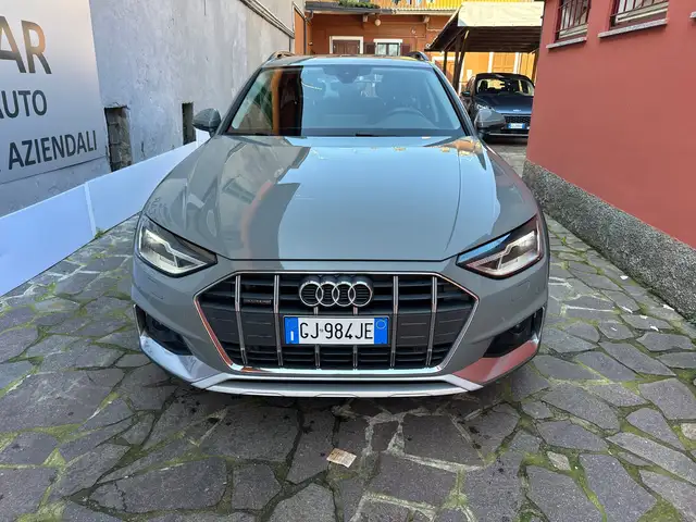 Audi A4 allroad 40 2.0 tdi mhev Business quattro 204cv s-tronic