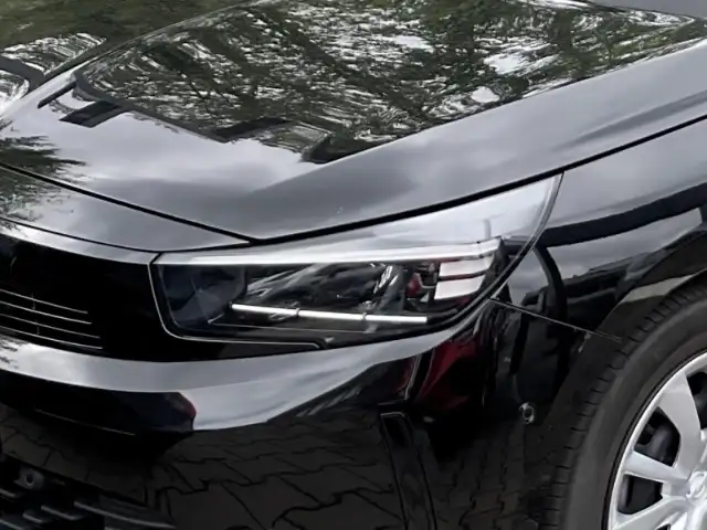 Opel Corsa view 5
