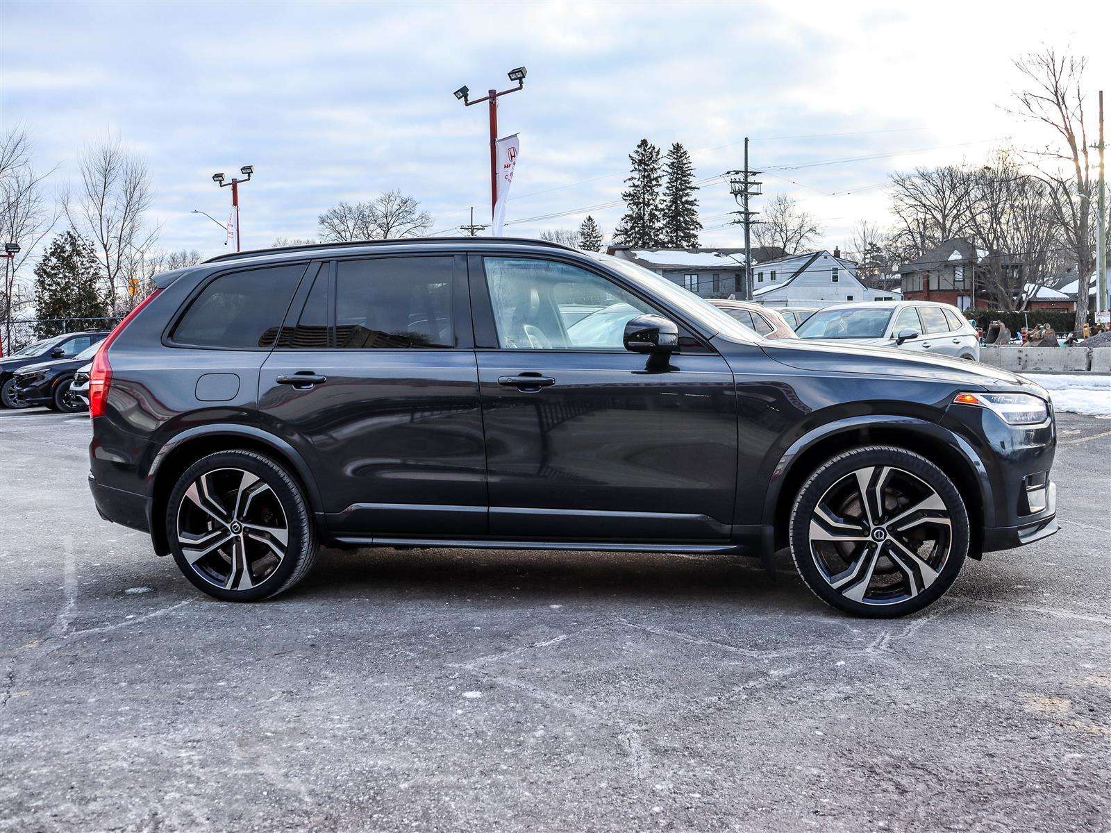 2020 Volvo XC90 T6 R-Design SUNROOF LEATHER NAVI alt 3