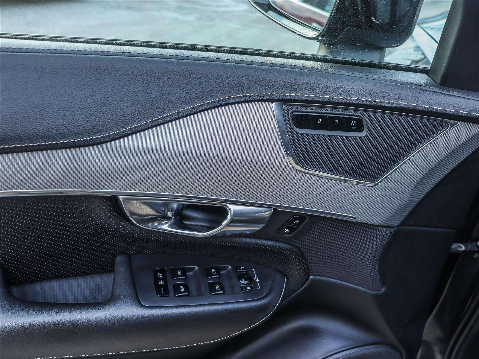 2020 Volvo XC90 T6 R-Design SUNROOF LEATHER NAVI thumb 9