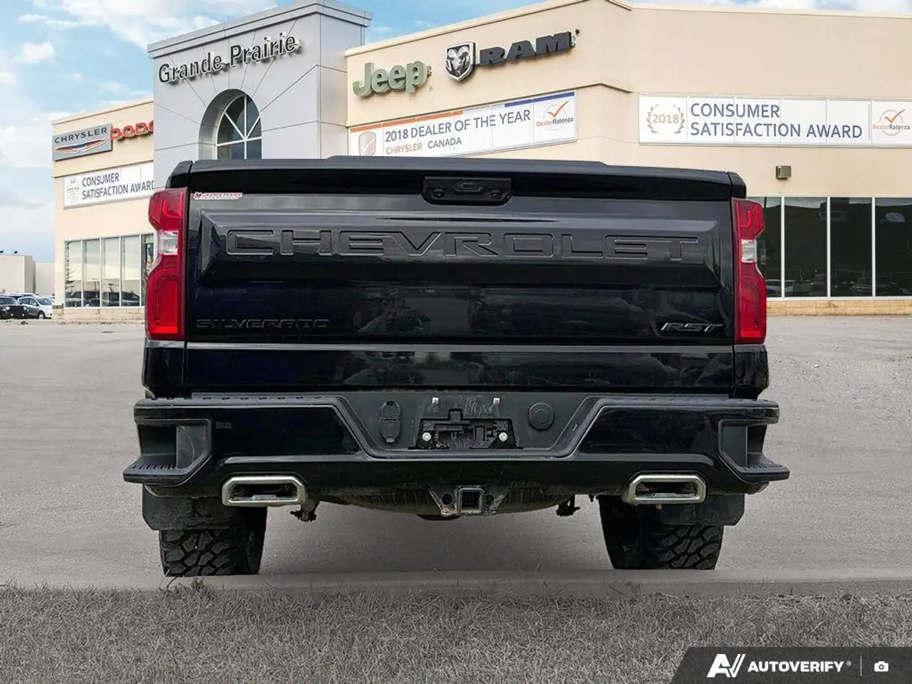 Chevrolet Silverado 1500 снимка Chevrolet Silverado 1500