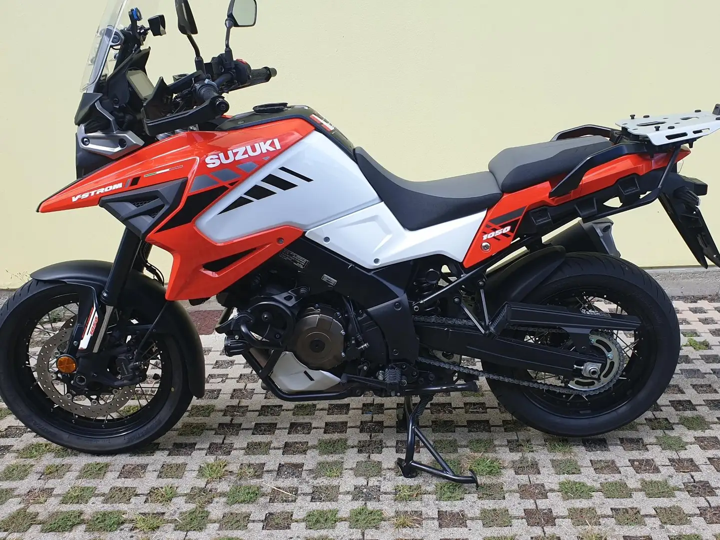 Suzuki V-Strom 1050 XT Blanc - 1