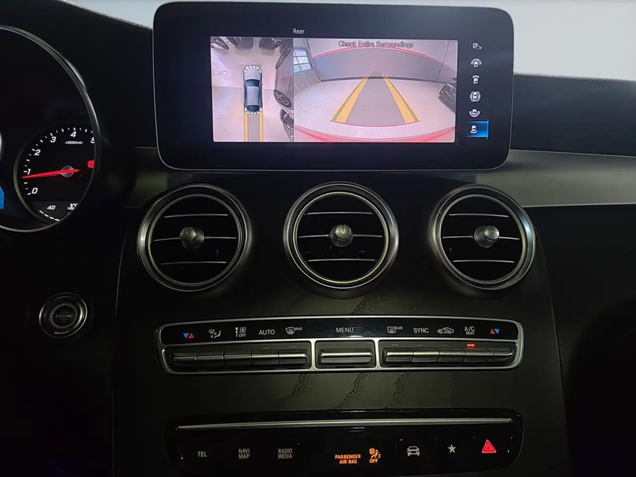 Mercedes-Benz GLC снимка Mercedes-Benz GLC