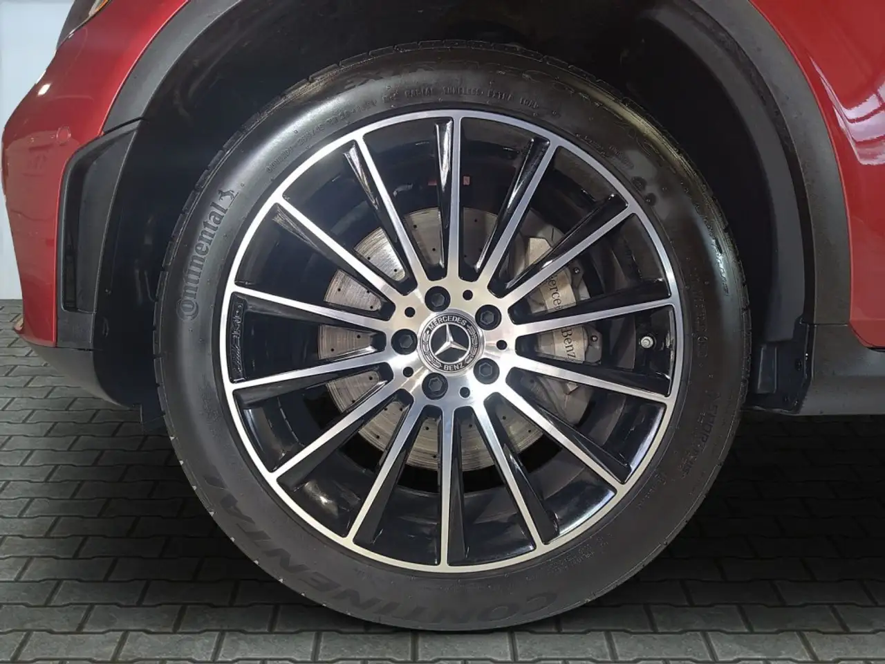 Mercedes-Benz GLC снимка Mercedes-Benz GLC
