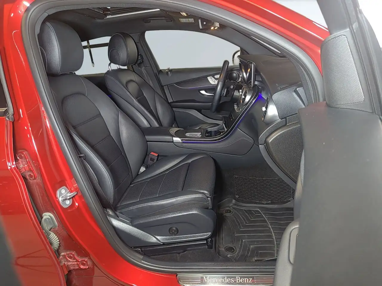 Mercedes-Benz GLC снимка Mercedes-Benz GLC