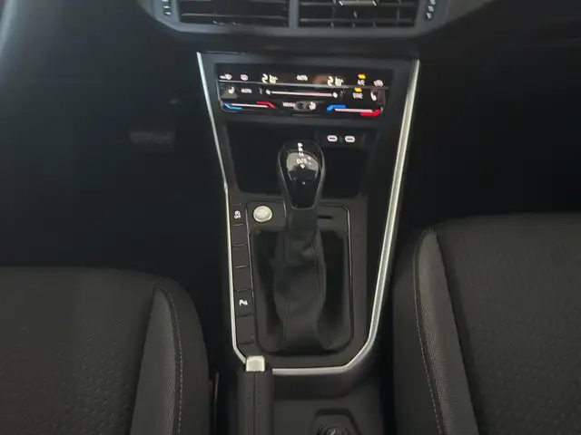 Volkswagen Taigo view 12