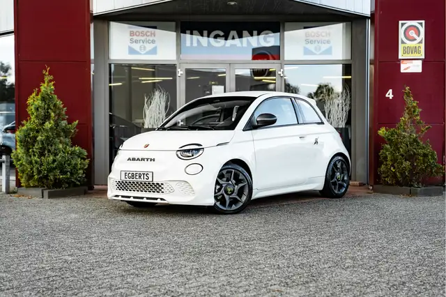 Fiat 500 Abarth 42 kWh