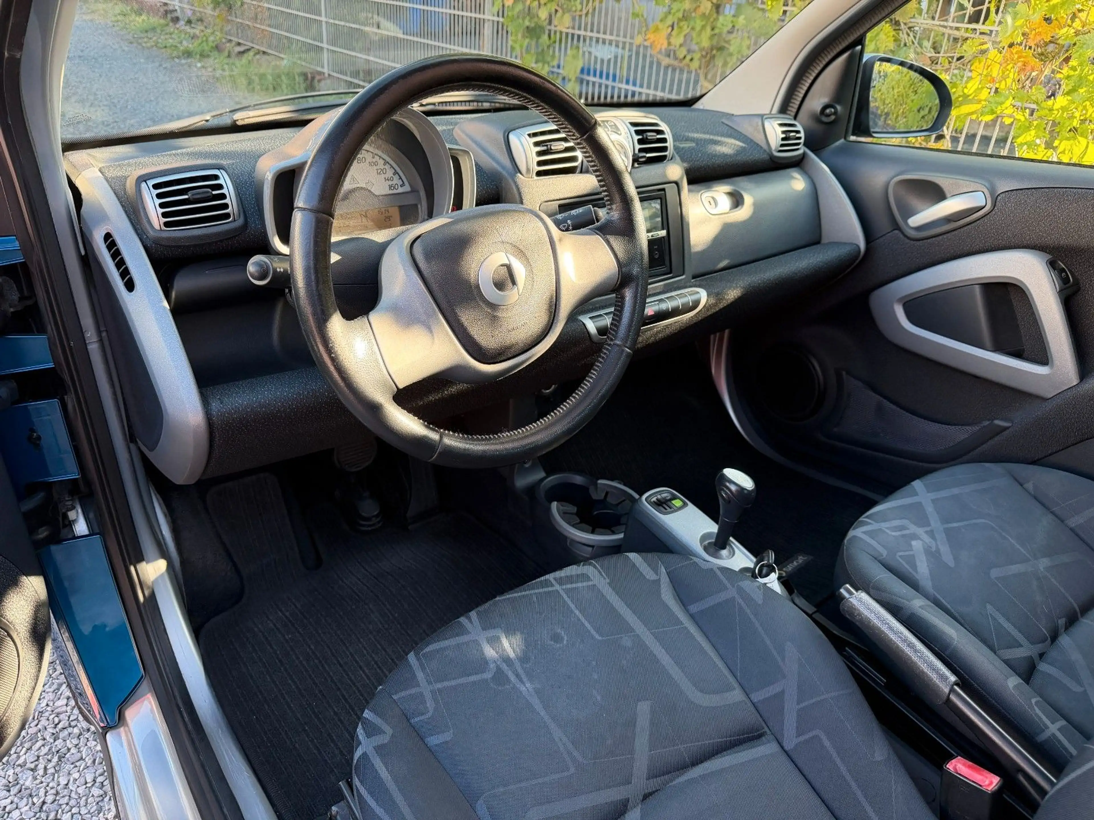 smart forTwo *ForTwo*Coupe*mhd*Neuer*Motor*Klima*Navi**** — photo 2