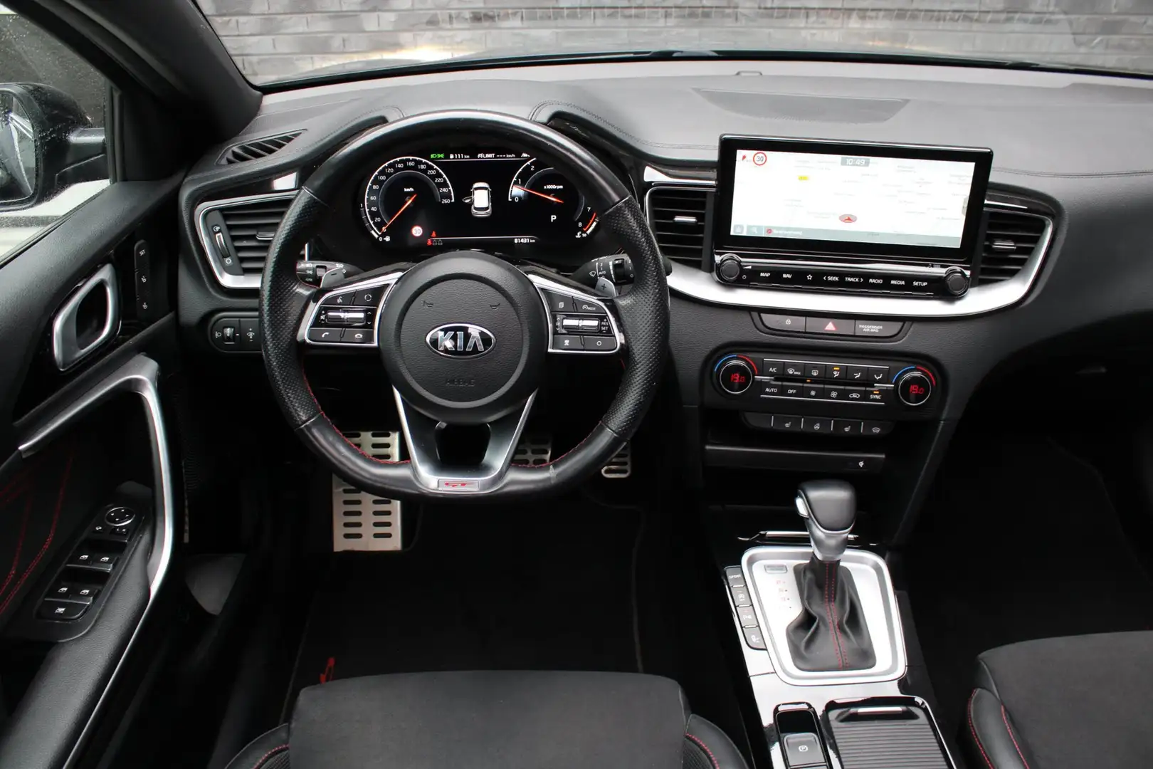 Kia Ceed / cee'd 1.6 T-GDi GT 204 PK, Pano, Carplay, Camera, memory Schwarz - 2